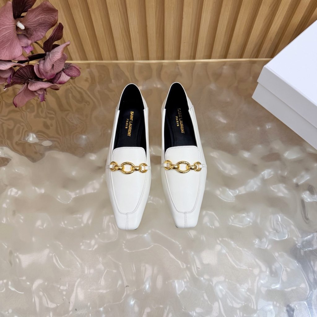 YSL Saint Laurent Pointed-Toe Gold Chain Trim Mule Slippers in Patent Lambskin with Italian Leather Sole