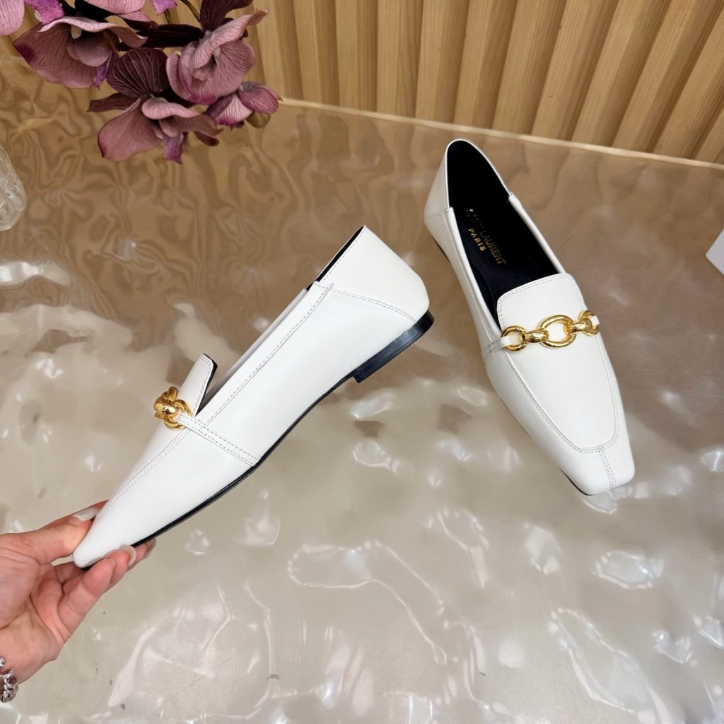 YSL Saint Laurent Pointed-Toe Gold Chain Trim Mule Slippers in Patent Lambskin with Italian Leather Sole