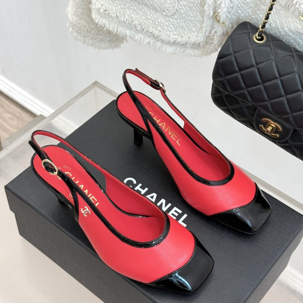 CHANEL CC Logo Two-tone Open-toe High Heel Sandals in Full-grain Lambskin with Italian Leather Sole