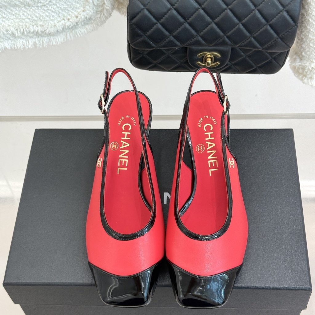 CHANEL CC Logo Two-tone Open-toe High Heel Sandals in Full-grain Lambskin with Italian Leather Sole