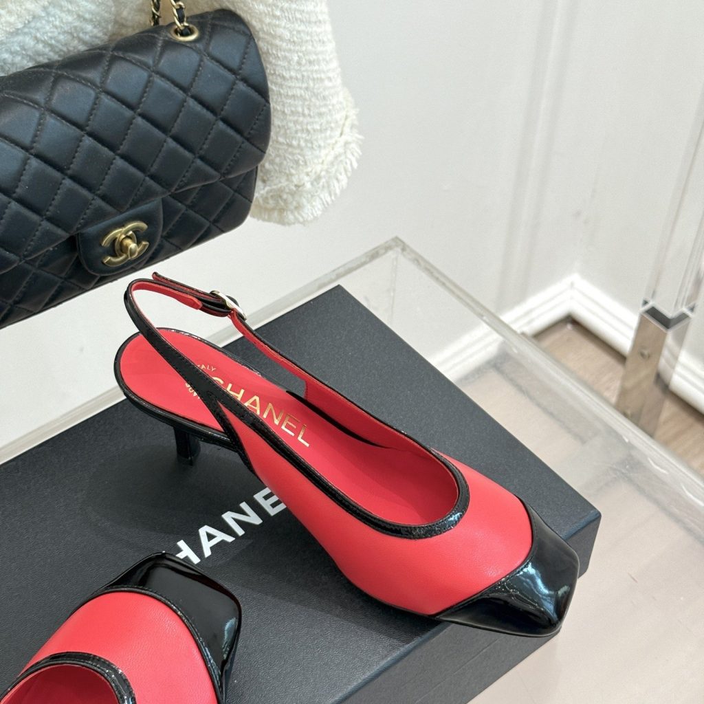 CHANEL CC Logo Two-tone Open-toe High Heel Sandals in Full-grain Lambskin with Italian Leather Sole