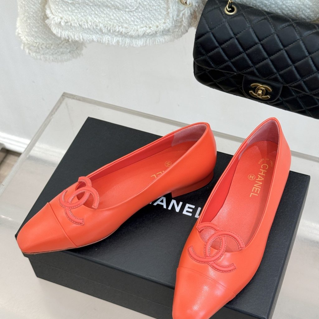 CHANEL Double C Two-tone Flat Ballet Flats in Full-grain Lambskin with Italian Leather Sole