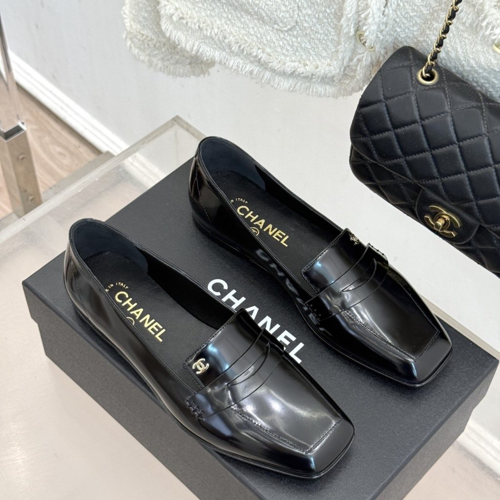CHANEL Double C Square Toe Glossy Leather Flat Loafers in Genuine Lambskin Italian Leather Sole