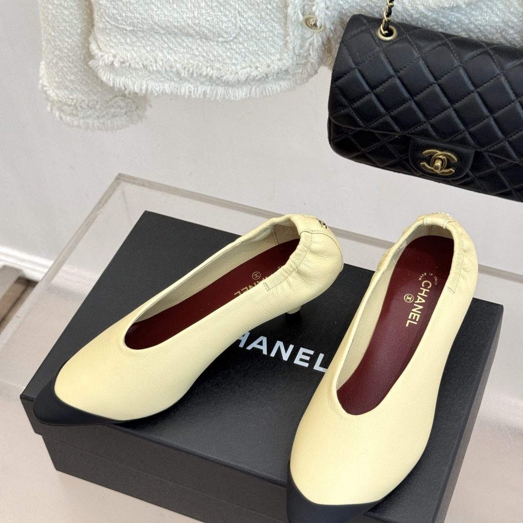 CHANEL Double C Colorblock Pleated Kitten Heel Pumps in Genuine Lambskin with Italian Leather Sole