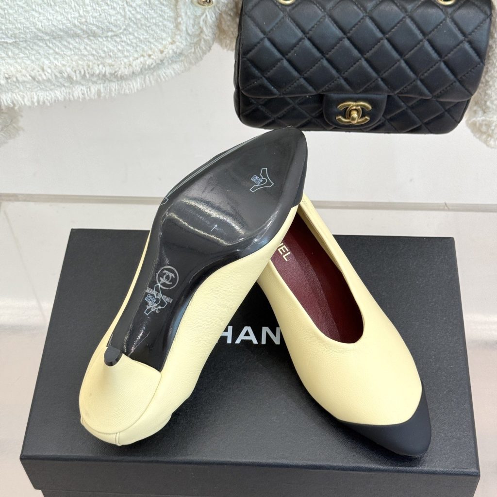 CHANEL Double C Colorblock Pleated Kitten Heel Pumps in Genuine Lambskin with Italian Leather Sole