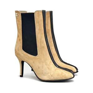 CHANEL Croc-embossed Square Toe Chelsea Ankle Boots in Genuine Lambskin Italian Leather Sole