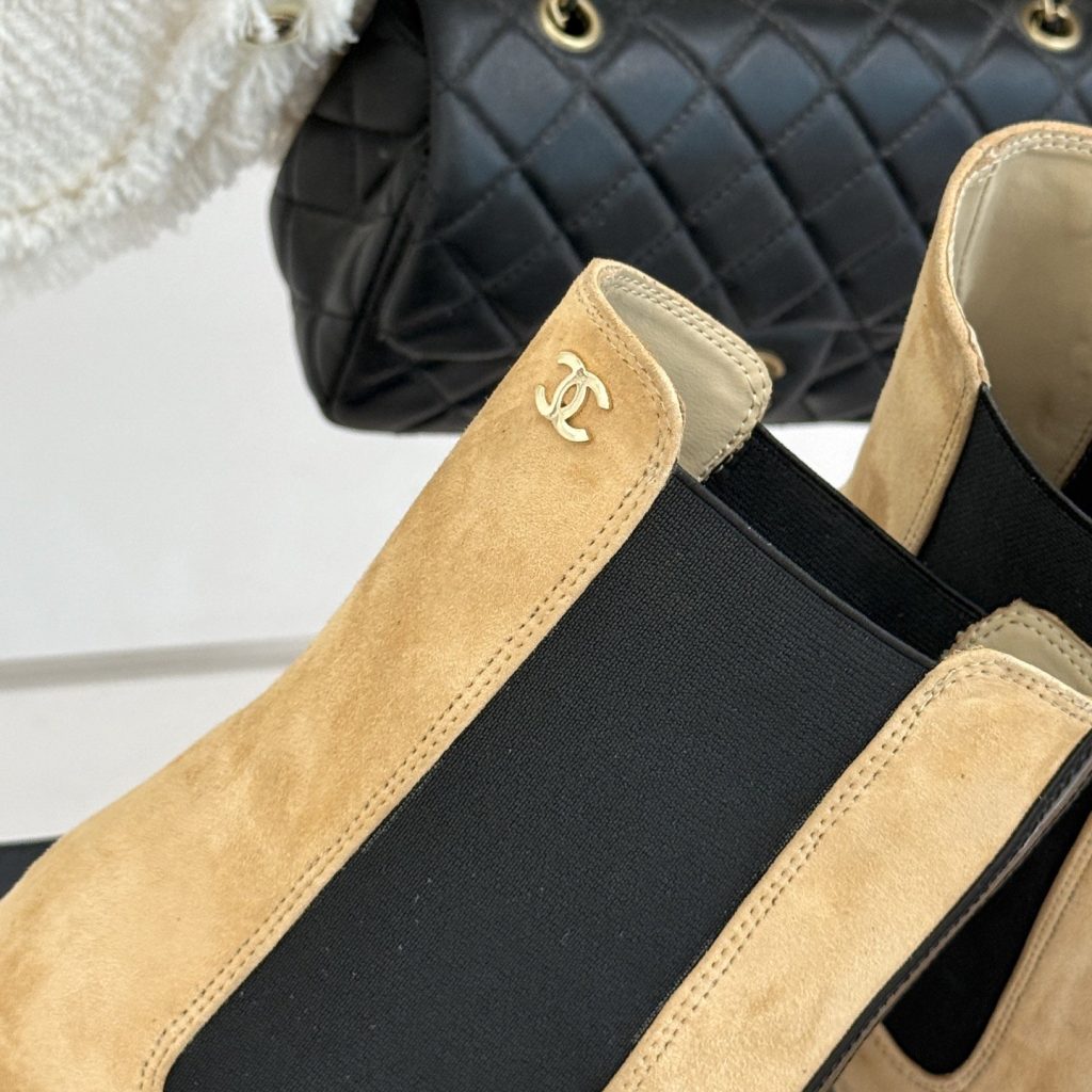 CHANEL Croc-embossed Square Toe Chelsea Ankle Boots in Genuine Lambskin Italian Leather Sole
