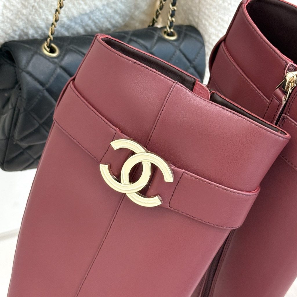 CHANEL Double C Metal Buckle Strap Riding Short Boots in Genuine Cowhide with Lambskin Lining and Italian Leather Sole