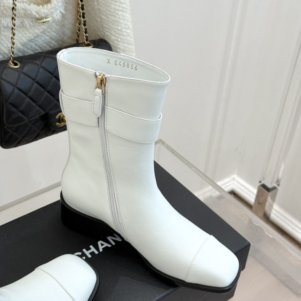 CHANEL Double C Metal Buckle Strap Riding Short Boots in Genuine Cowhide with Lambskin Lining and Italian Leather Sole