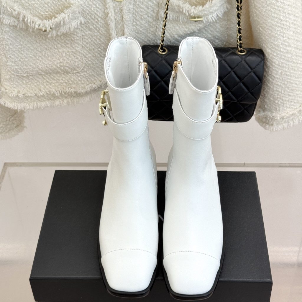 CHANEL Double C Metal Buckle Strap Riding Short Boots in Genuine Cowhide with Lambskin Lining and Italian Leather Sole