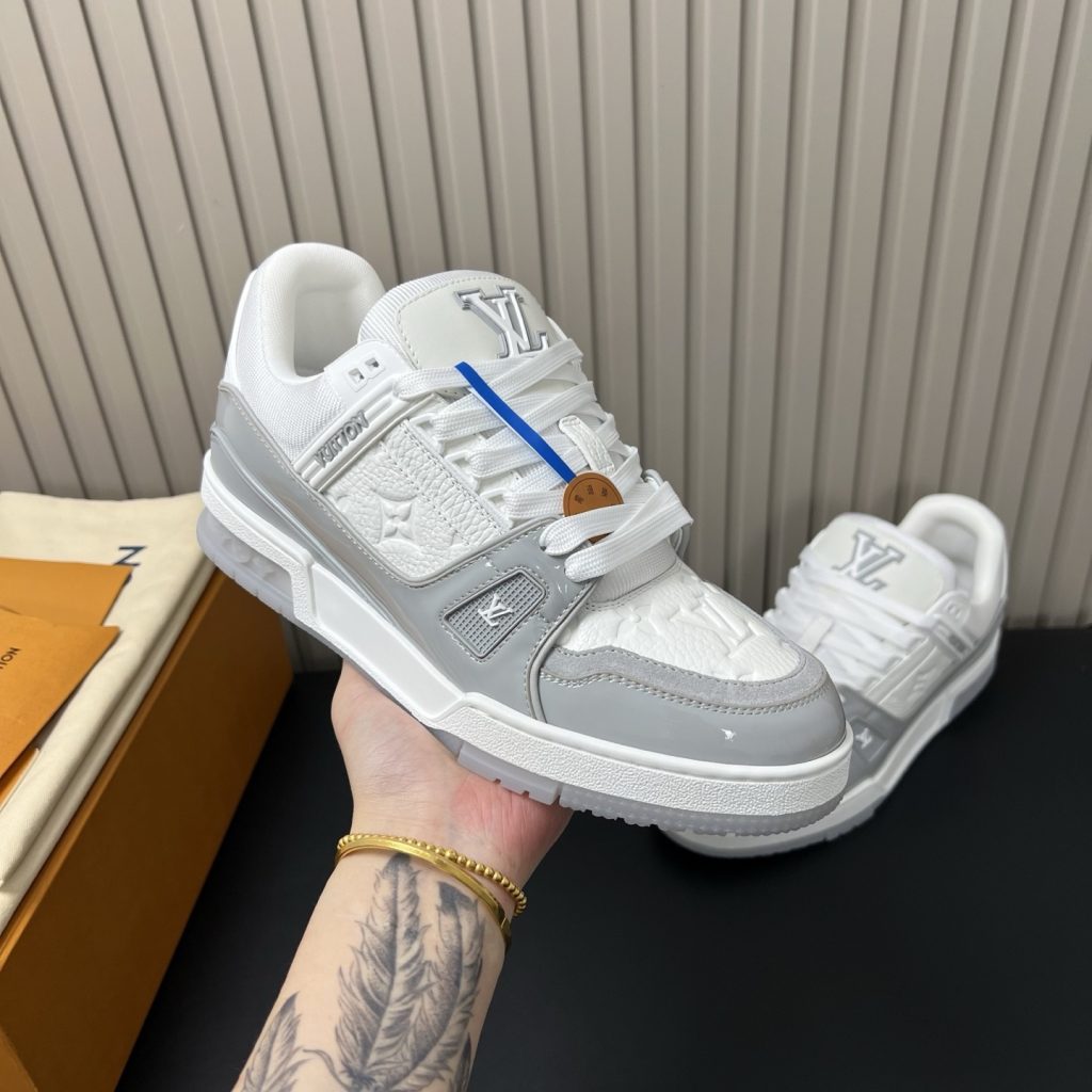 LOUIS VUITTON Trainer Style Sneakers in Genuine Calfskin with TPU Sole