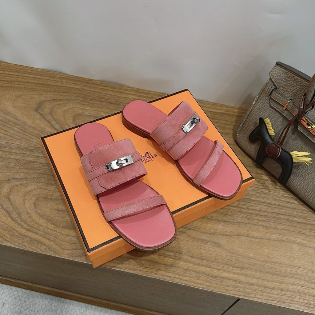 HERMES Thick-Sole Platform Shoes in Genuine Calfskin with Wool Lining and Italian Leather Sole