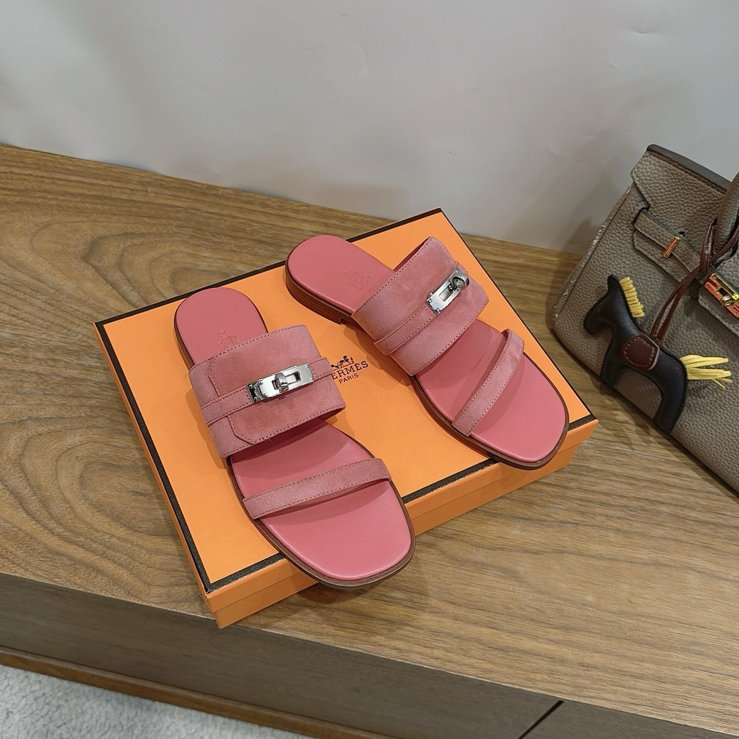 HERMES Thick-Sole Platform Shoes in Genuine Calfskin with Wool Lining and Italian Leather Sole