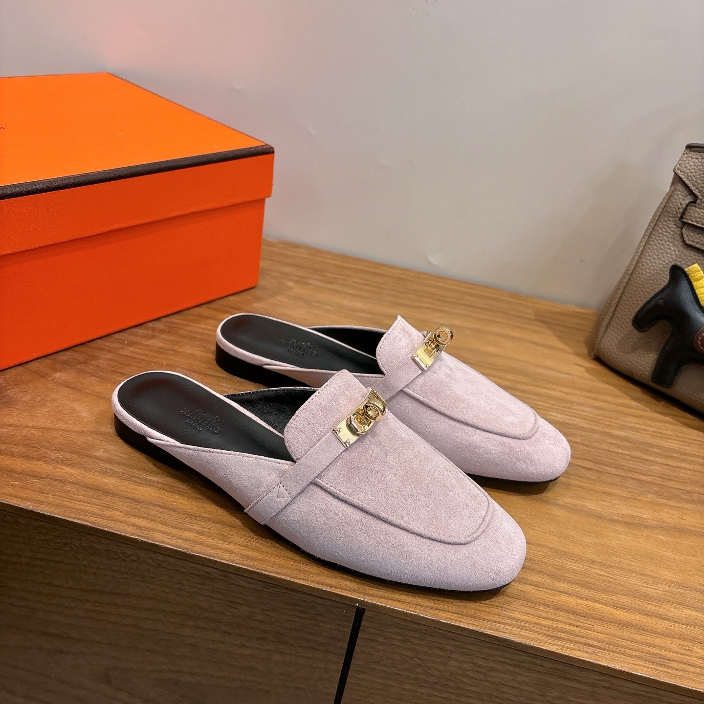HERMES Eclair Thick-Sole Shoes with Enamel Buckle in Genuine Calfskin with Italian Leather Sole