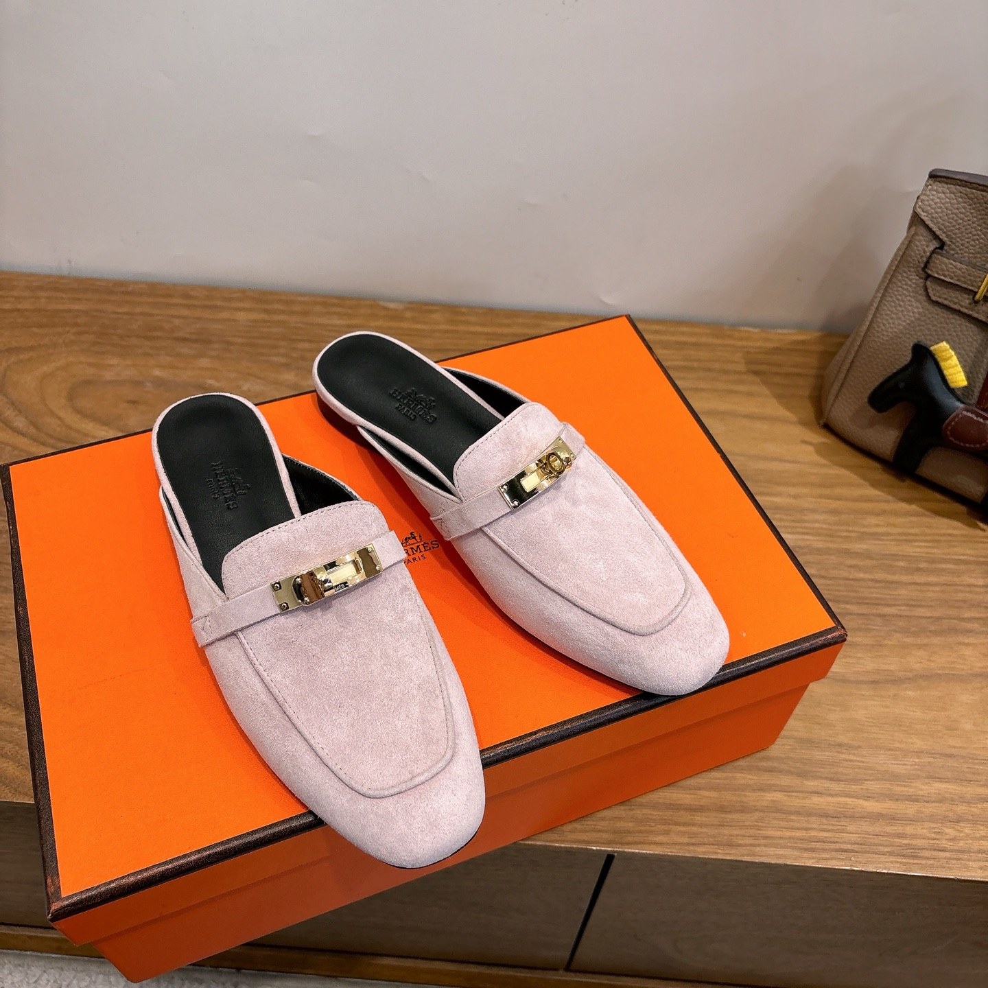 HERMES Eclair Thick-Sole Shoes with Enamel Buckle in Genuine Calfskin with Italian Leather Sole