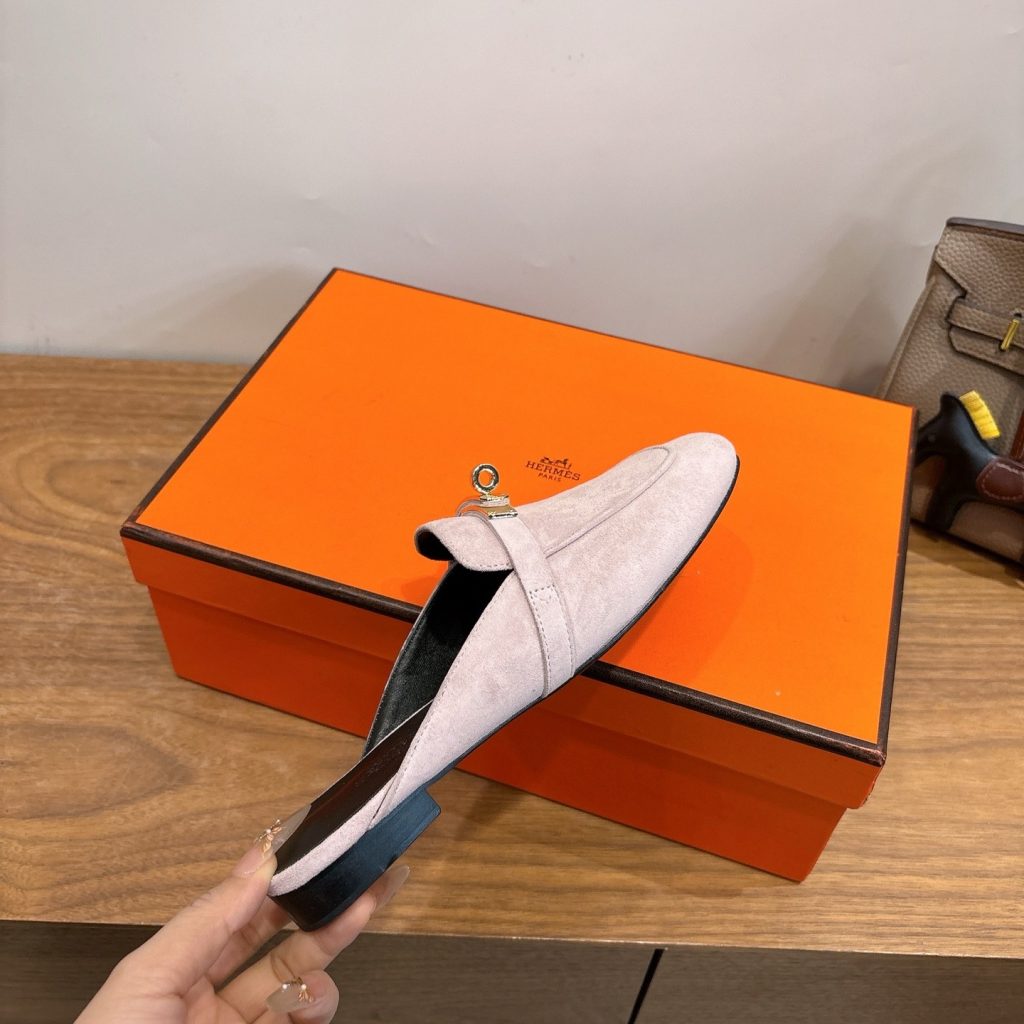 HERMES Eclair Thick-Sole Shoes with Enamel Buckle in Genuine Calfskin with Italian Leather Sole