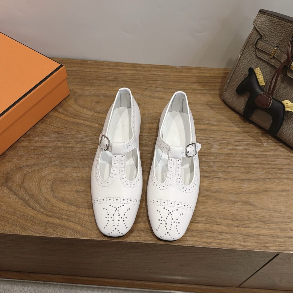 HERMES Laser-Engraved Loafer Shoes in Genuine Calfskin with Italian Leather Sole