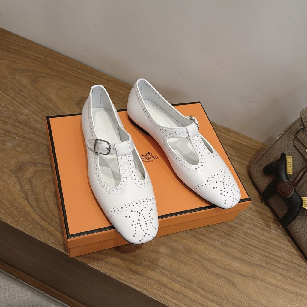 HERMES Laser-Engraved Loafer Shoes in Genuine Calfskin with Italian Leather Sole