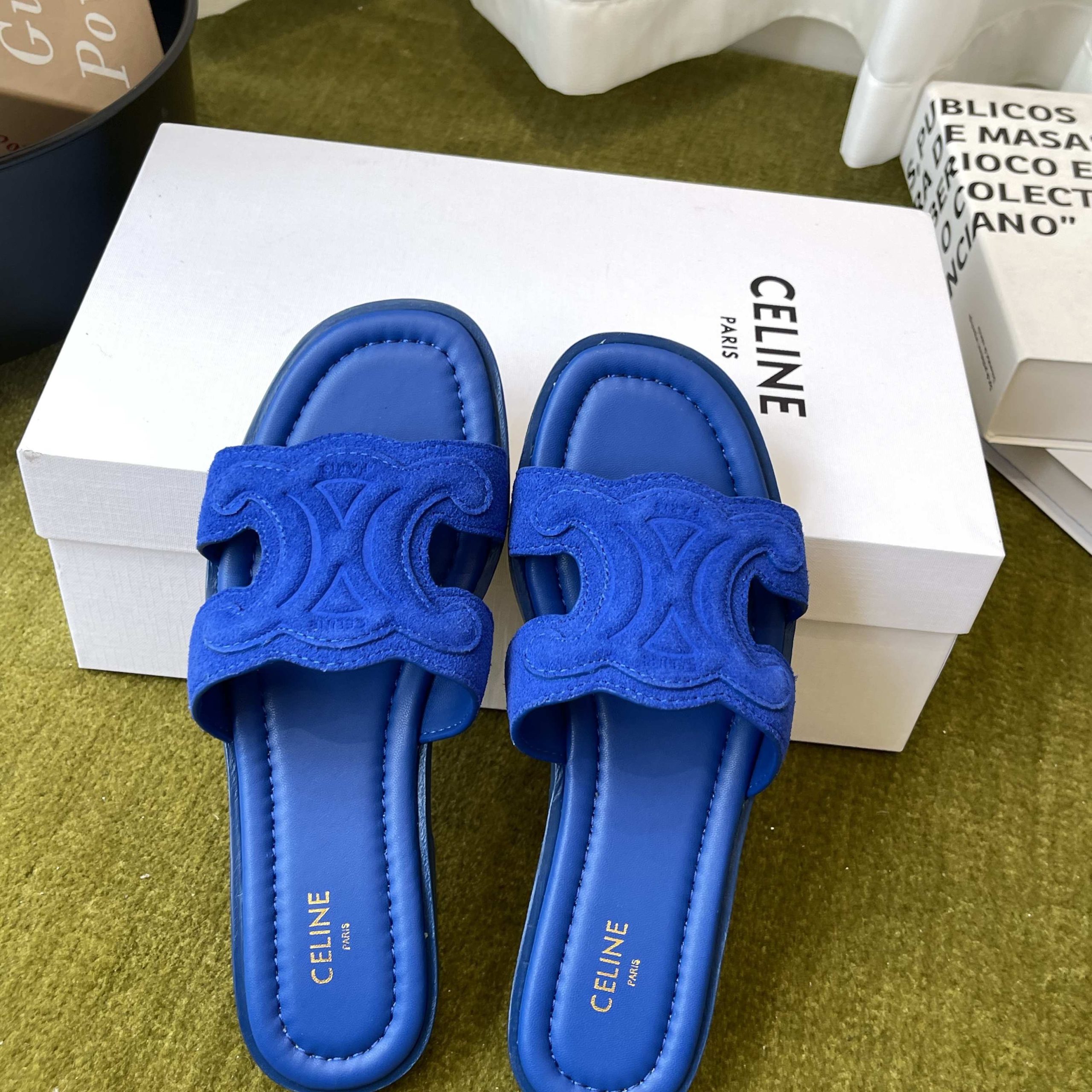 Celine Triomphe Open-Toe Flat Sandals Lambskin Calfskin Lining Italian Leather Sole