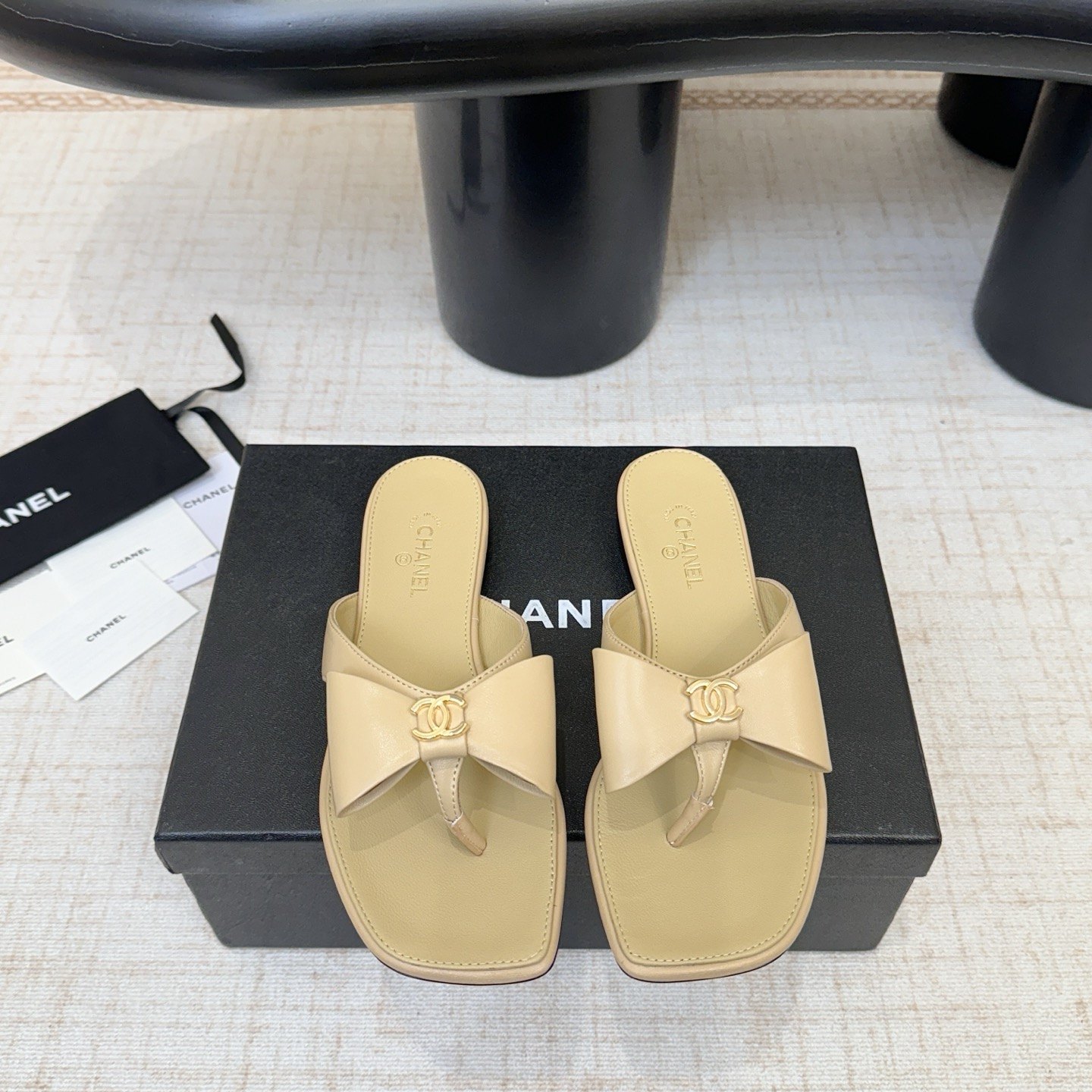 Chanel Double C Chain Ribbon Bow Toe-Post Flat Slippers in Suede and Lamb Leather Sole