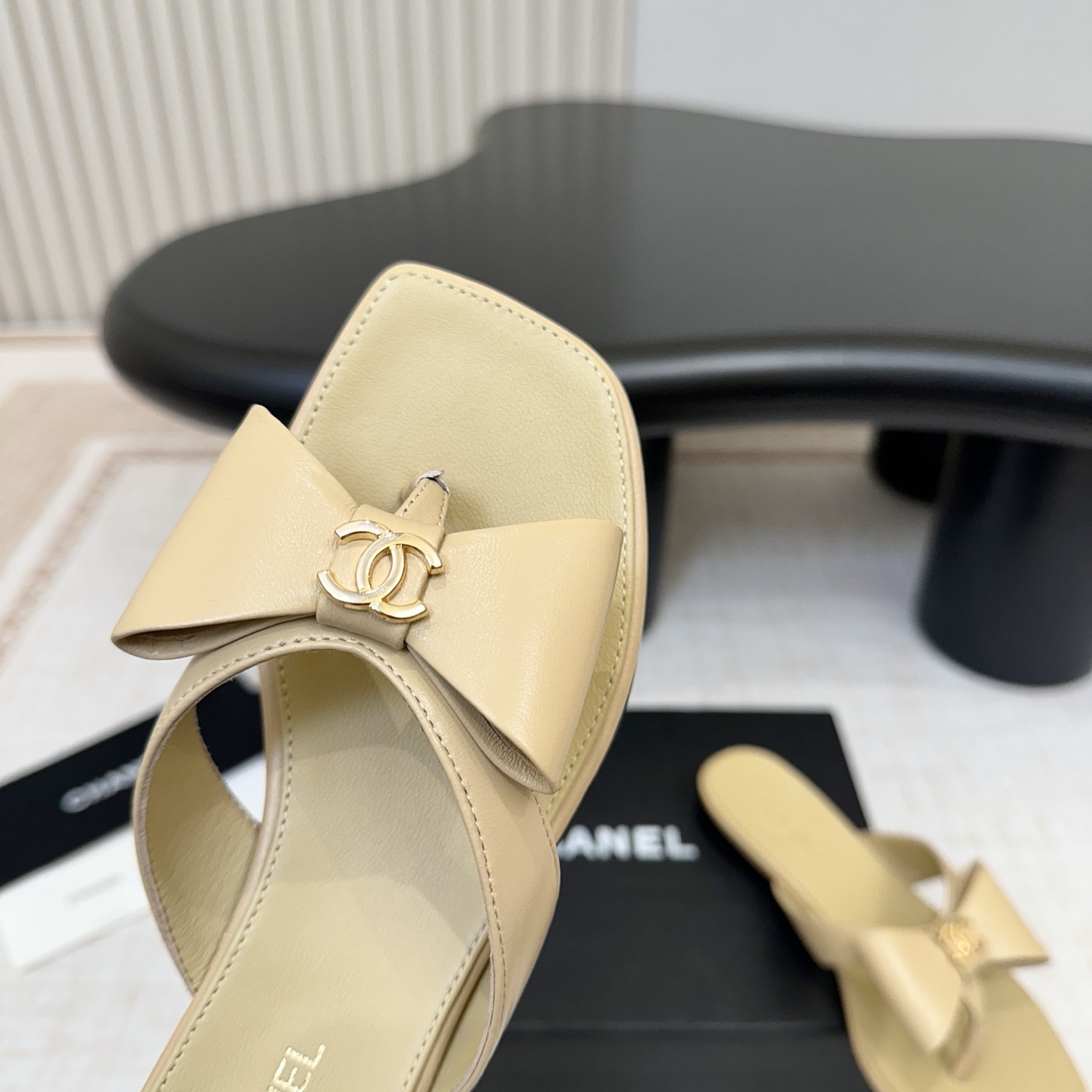 Chanel Double C Chain Ribbon Bow Toe-Post Flat Slippers in Suede and Lamb Leather Sole