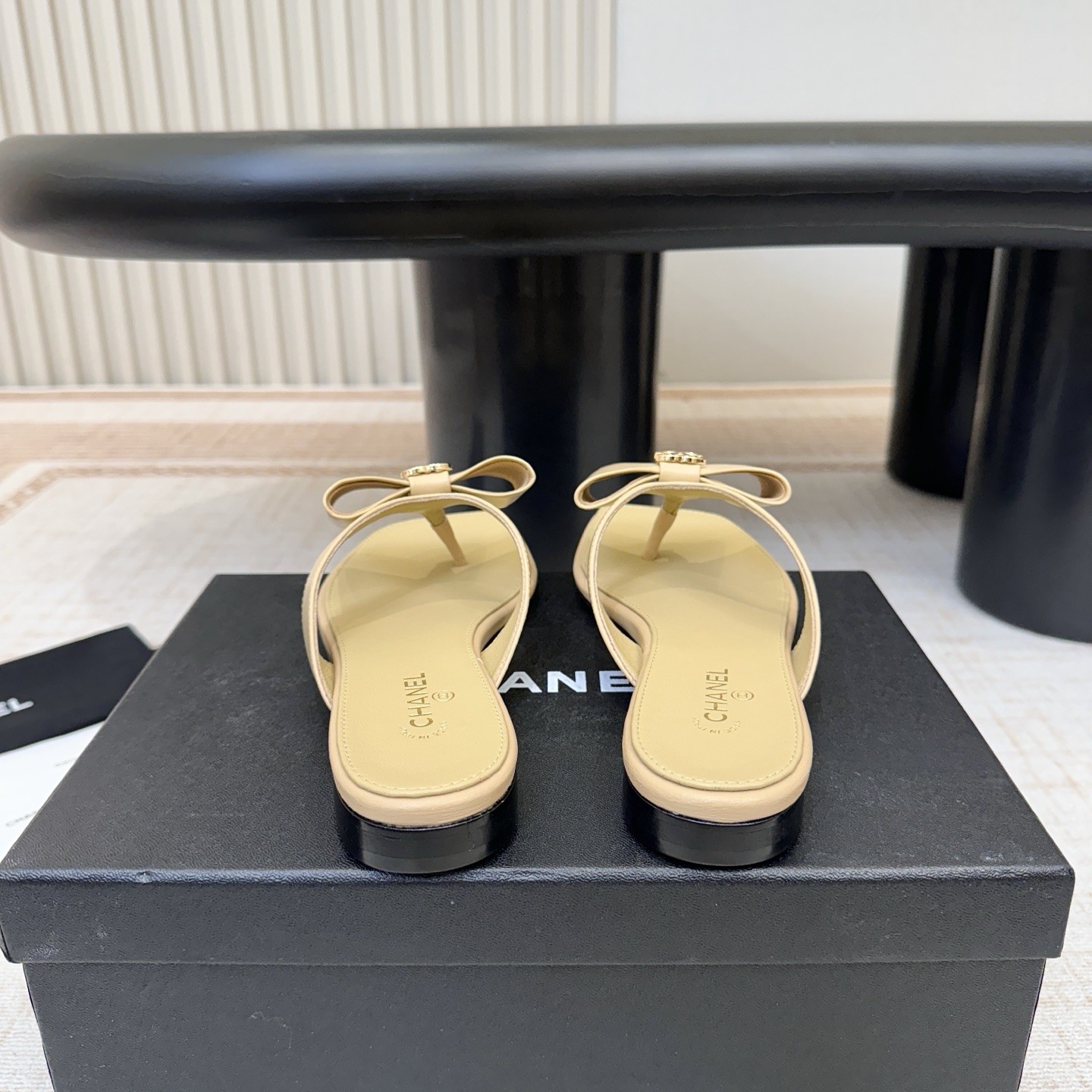 Chanel Double C Chain Ribbon Bow Toe-Post Flat Slippers in Suede and Lamb Leather Sole