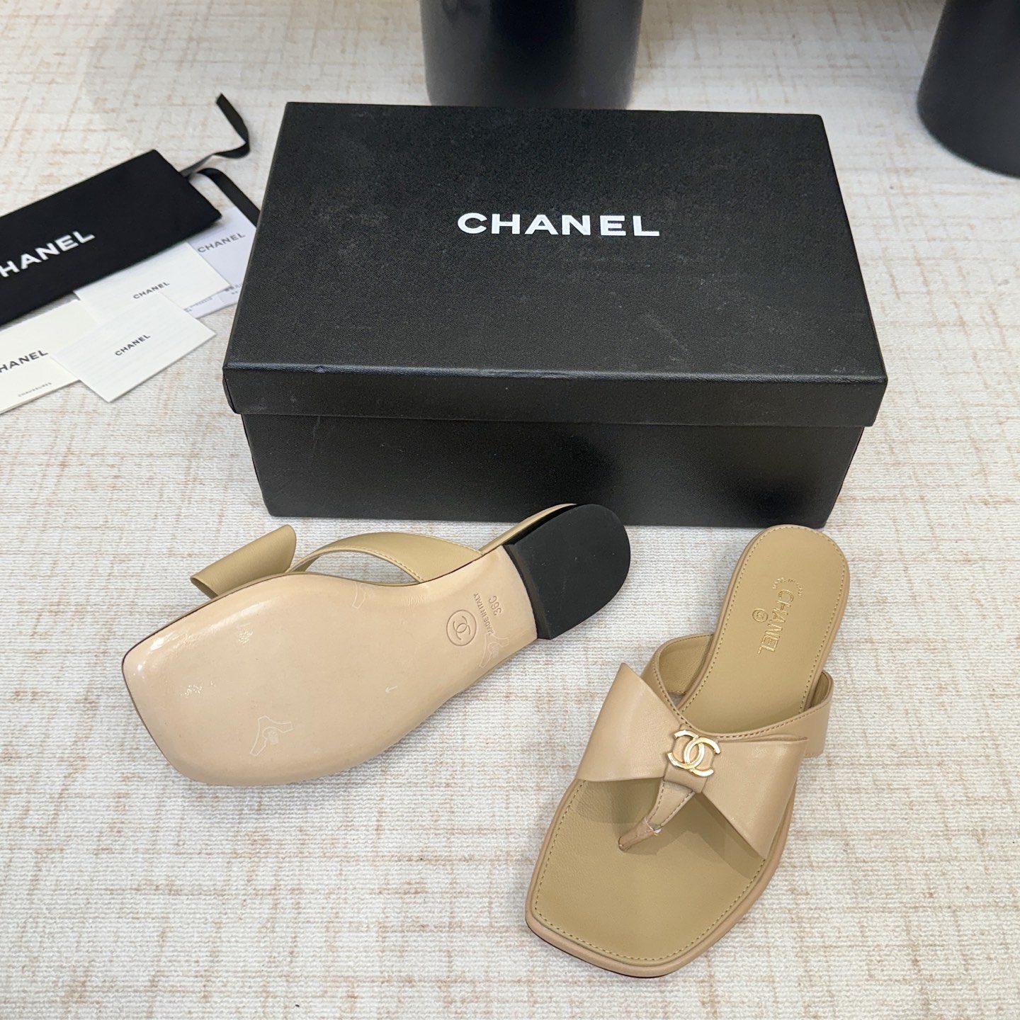 Chanel Double C Chain Ribbon Bow Toe-Post Flat Slippers in Suede and Lamb Leather Sole
