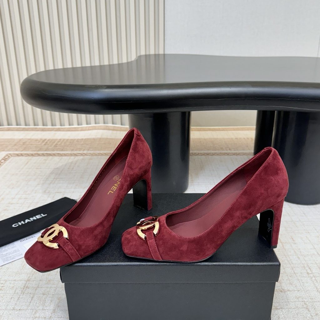 CHANEL Double C Metal Buckle Flat Slip-on Shoes in Lambskin with Italian Leather Sole