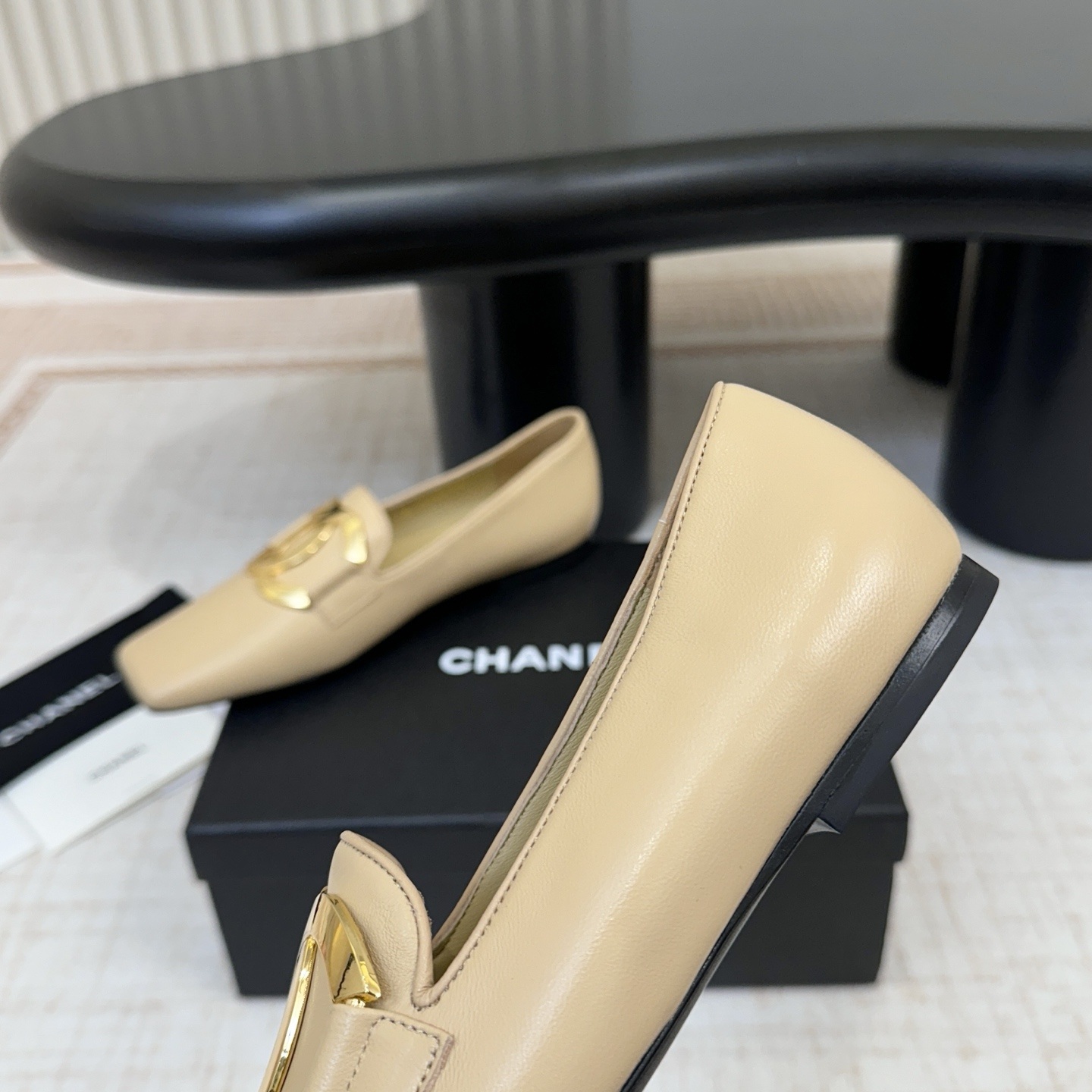 CHANEL Double C Metal Buckle Flat Single Shoes in Lambskin Patent with Italian Leather Sole