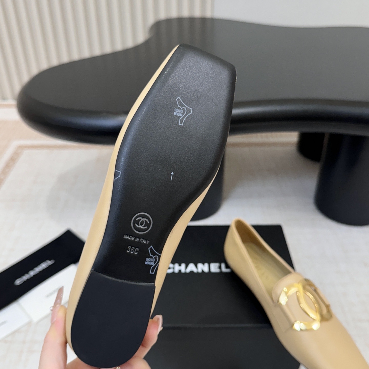 CHANEL Double C Metal Buckle Flat Single Shoes in Lambskin Patent with Italian Leather Sole