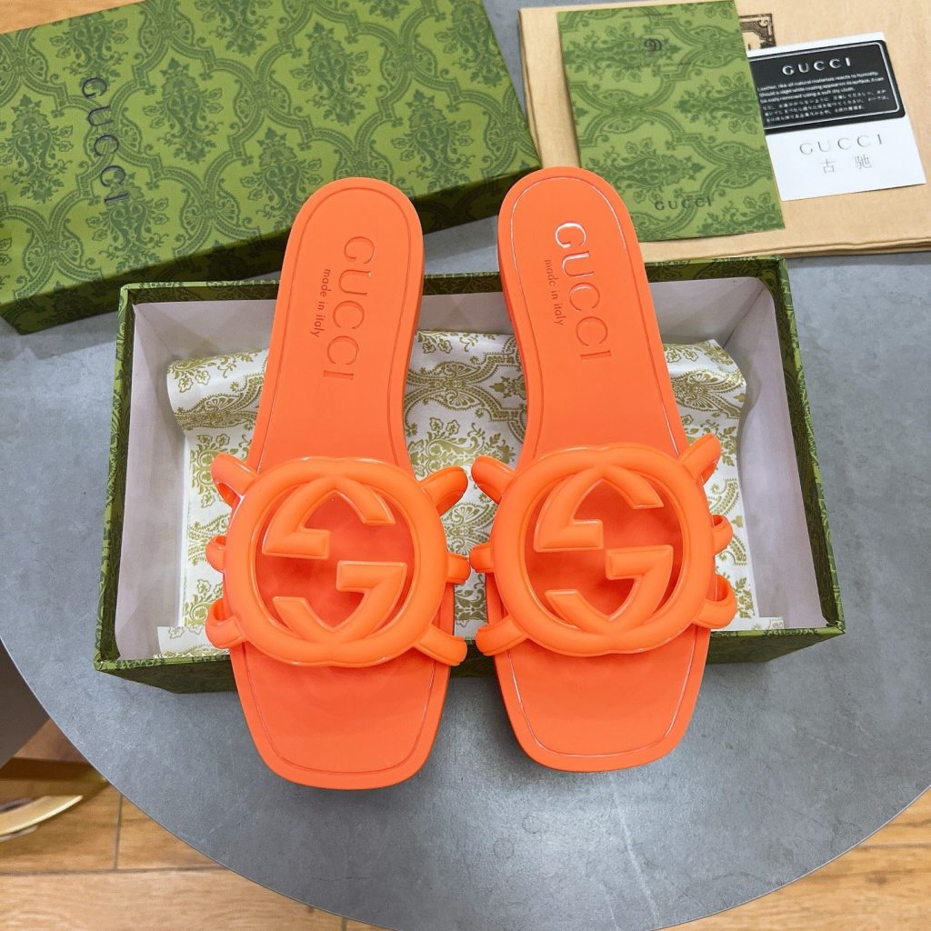 Gucci Double G Logo Beach Slide Sandals in TPU Material