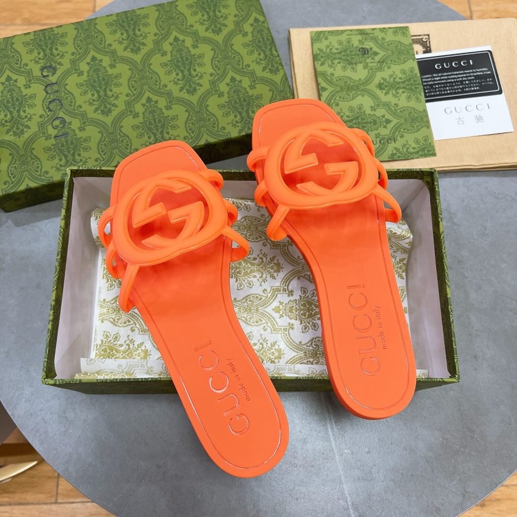 Gucci Double G Logo Beach Slide Sandals in TPU Material