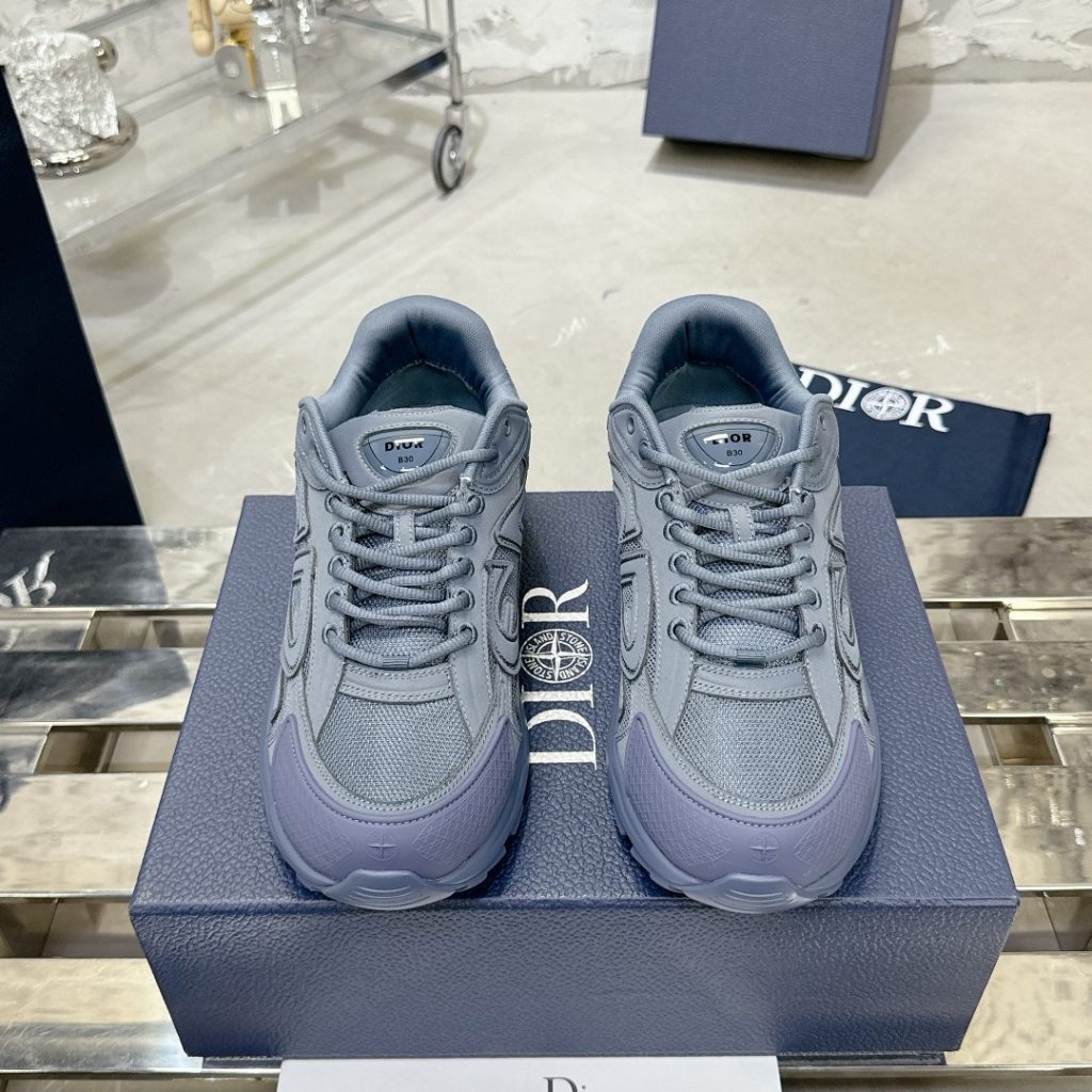 DIOR Sneakers in Premium Leather with Molded Rubber Outsole