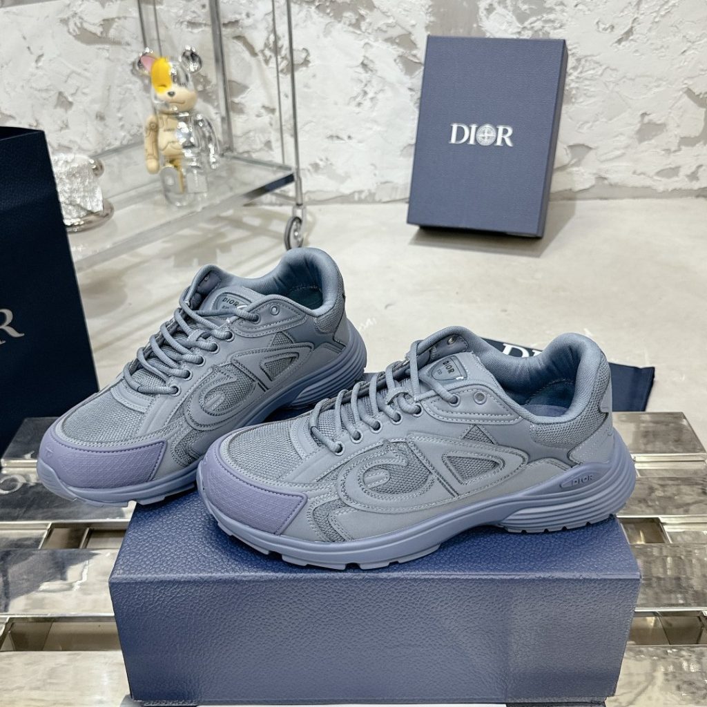 DIOR Sneakers in Premium Leather with Molded Rubber Outsole