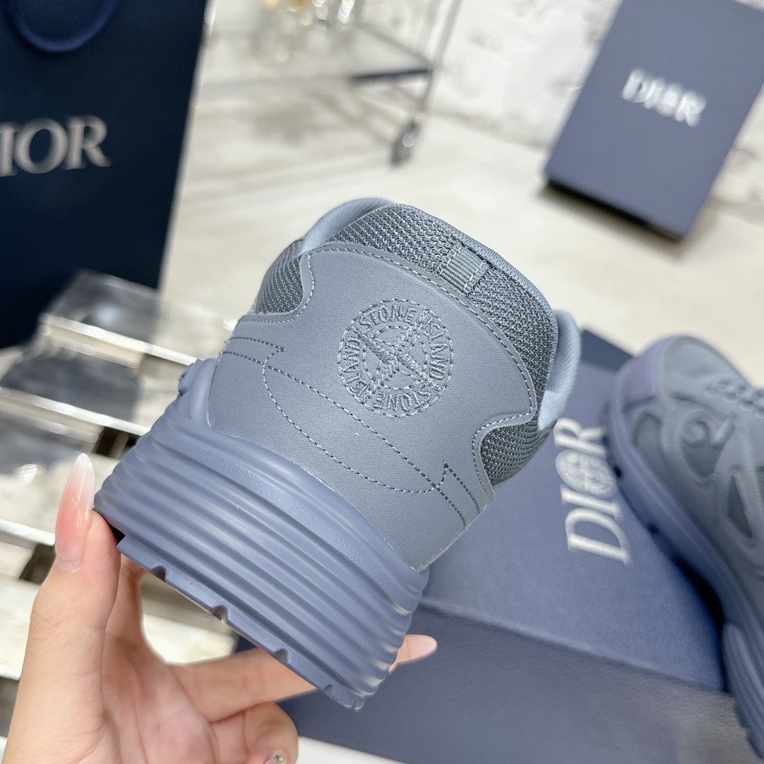 DIOR Sneakers in Premium Leather with Molded Rubber Outsole