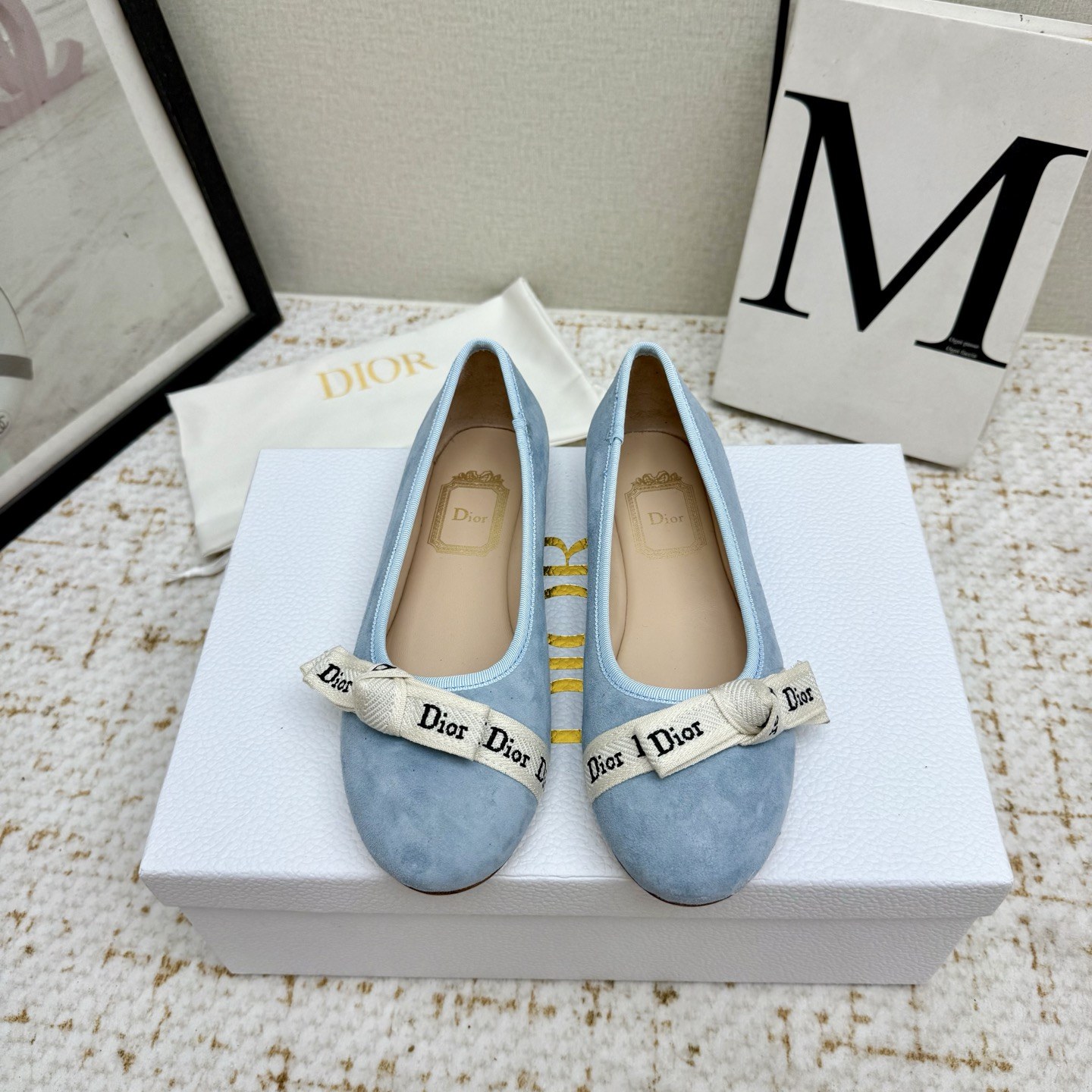 DIOR Slippers in Premium Leather with Molded Rubber Outsole