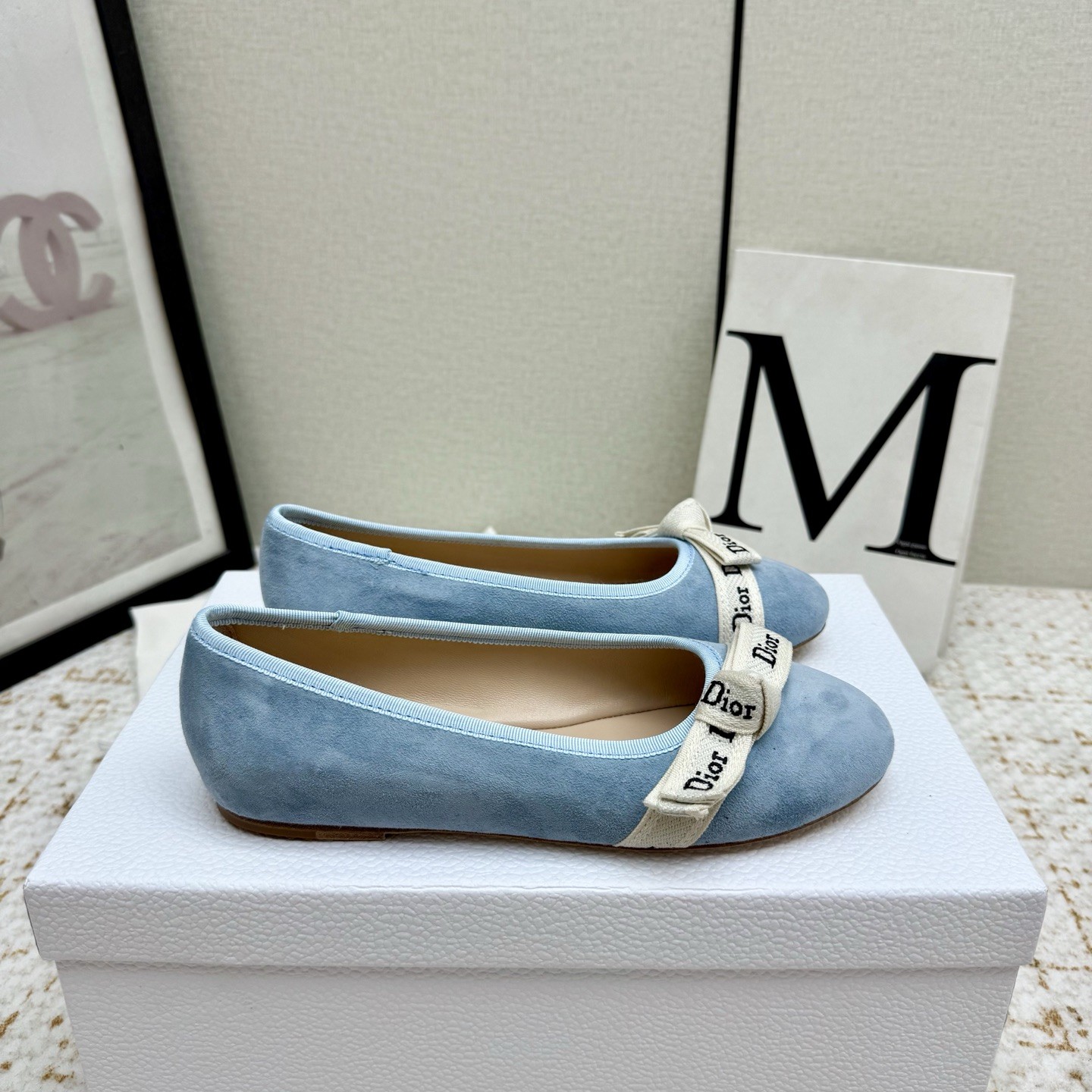 DIOR Slippers in Premium Leather with Molded Rubber Outsole