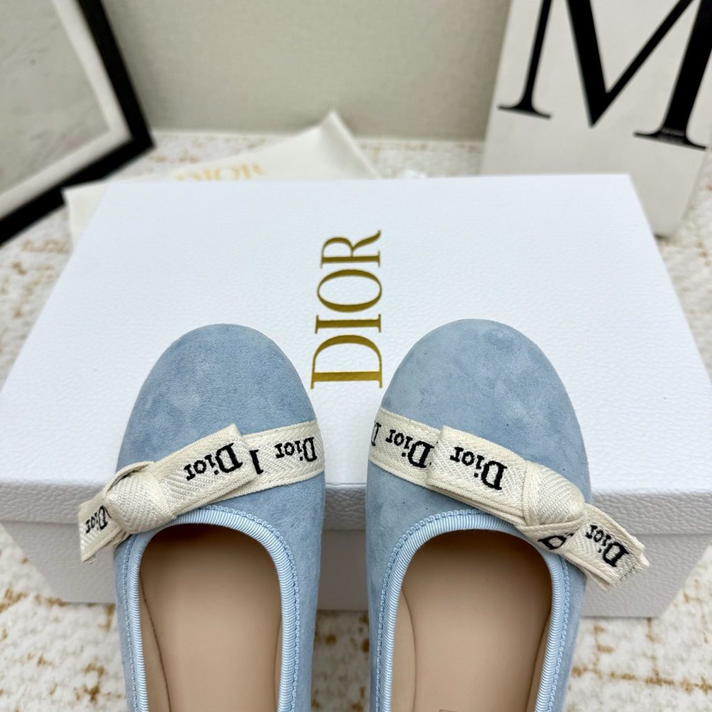 DIOR Slippers in Premium Leather with Molded Rubber Outsole