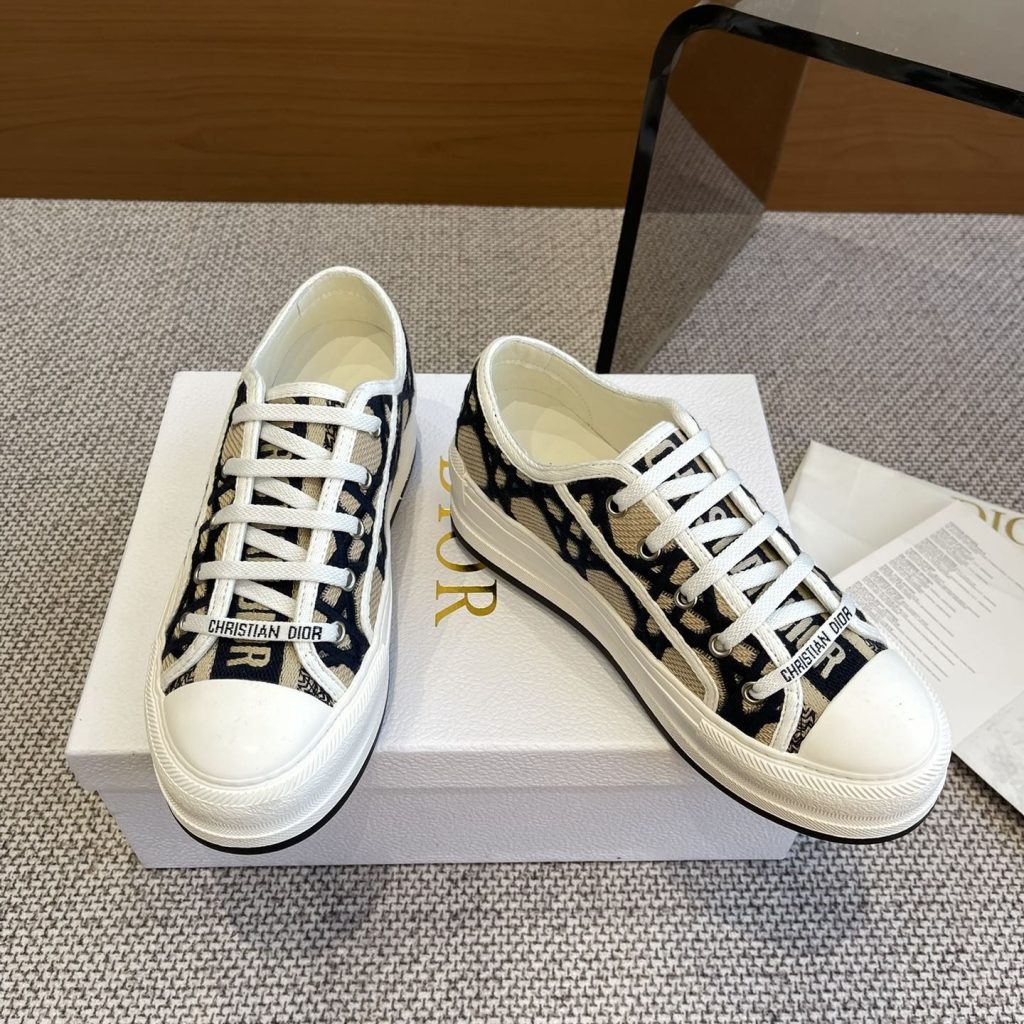 DIOR Sneakers in Premium Leather with Molded Rubber Outsole