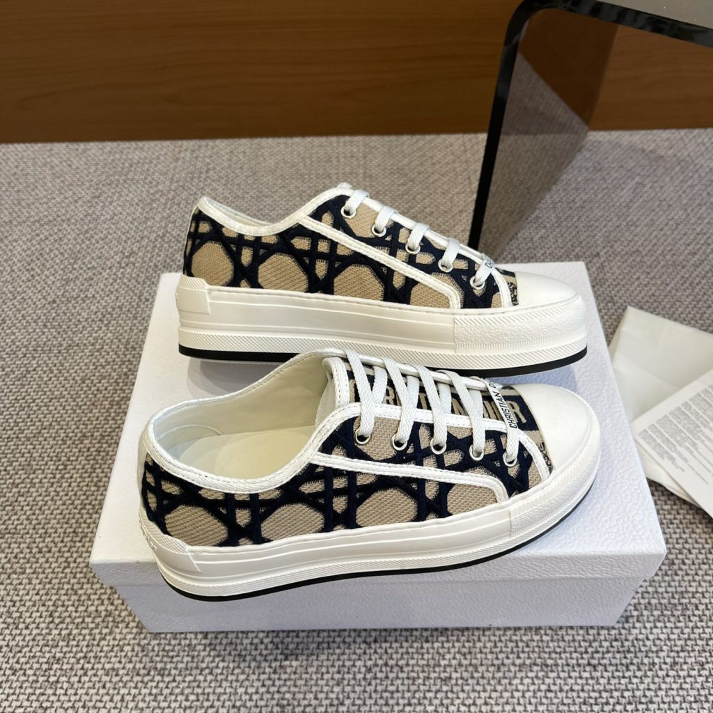 DIOR Sneakers in Premium Leather with Molded Rubber Outsole