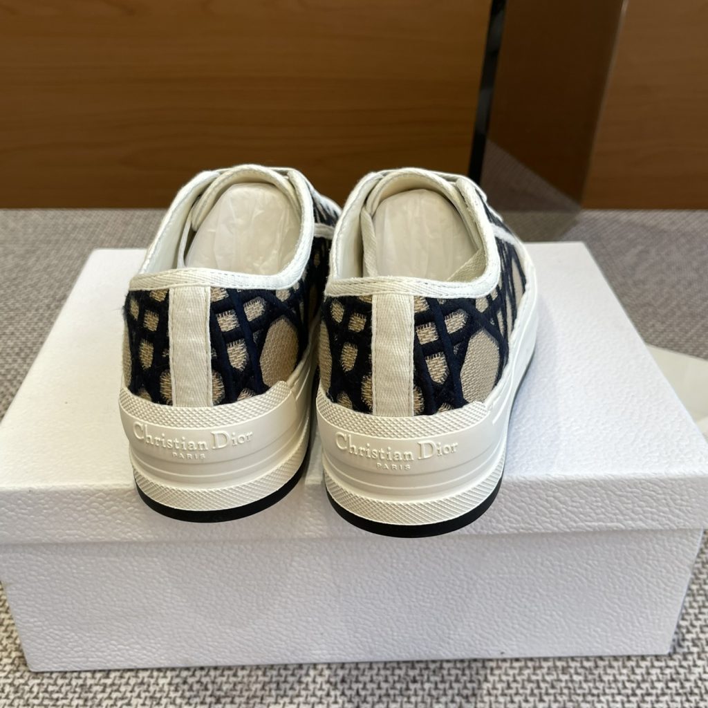 DIOR Sneakers in Premium Leather with Molded Rubber Outsole