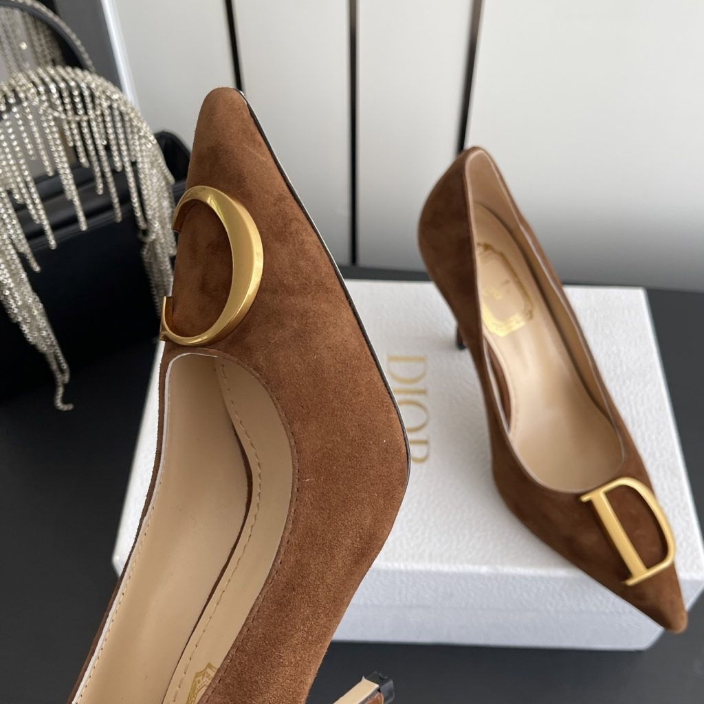 DIOR Slippers in Premium Leather with Molded Rubber Outsole