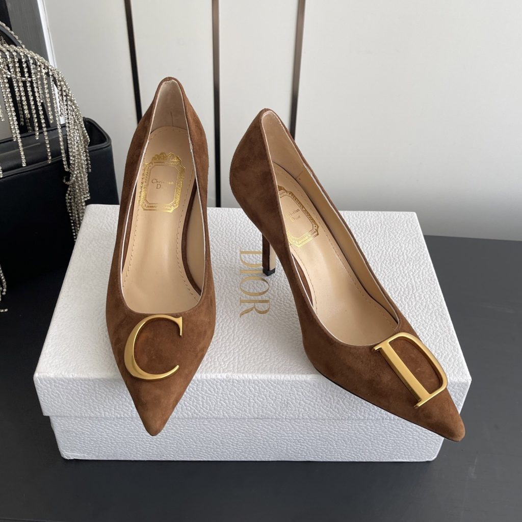 DIOR Slippers in Premium Leather with Molded Rubber Outsole