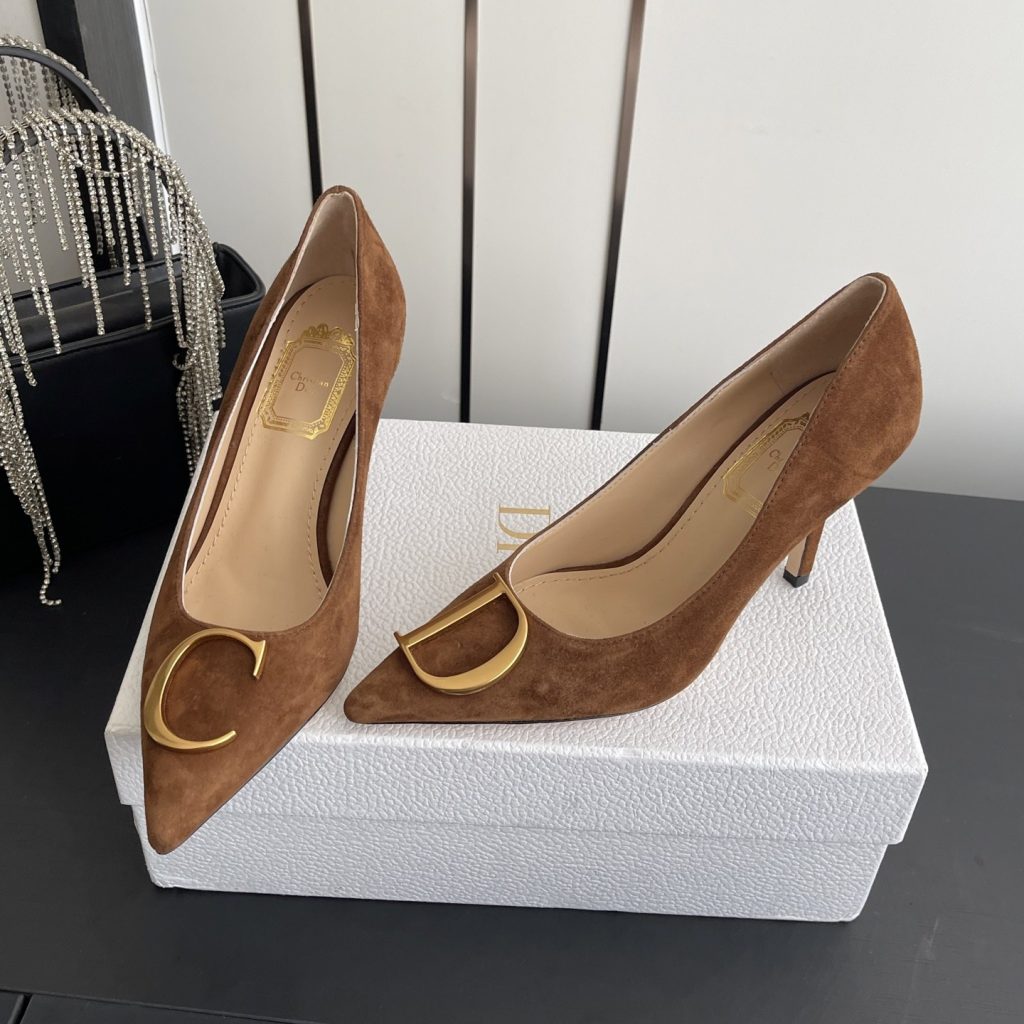 DIOR Slippers in Premium Leather with Molded Rubber Outsole