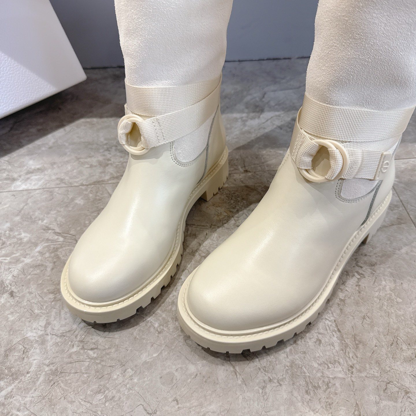 DIOR Boots in Premium Leather with Molded Rubber Outsole