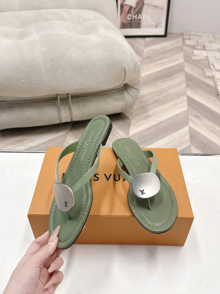 LOUIS VUITTON Sandals in Premium Leather with Molded Rubber Outsole