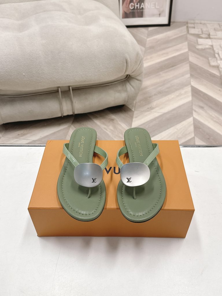 LOUIS VUITTON Sandals in Premium Leather with Molded Rubber Outsole