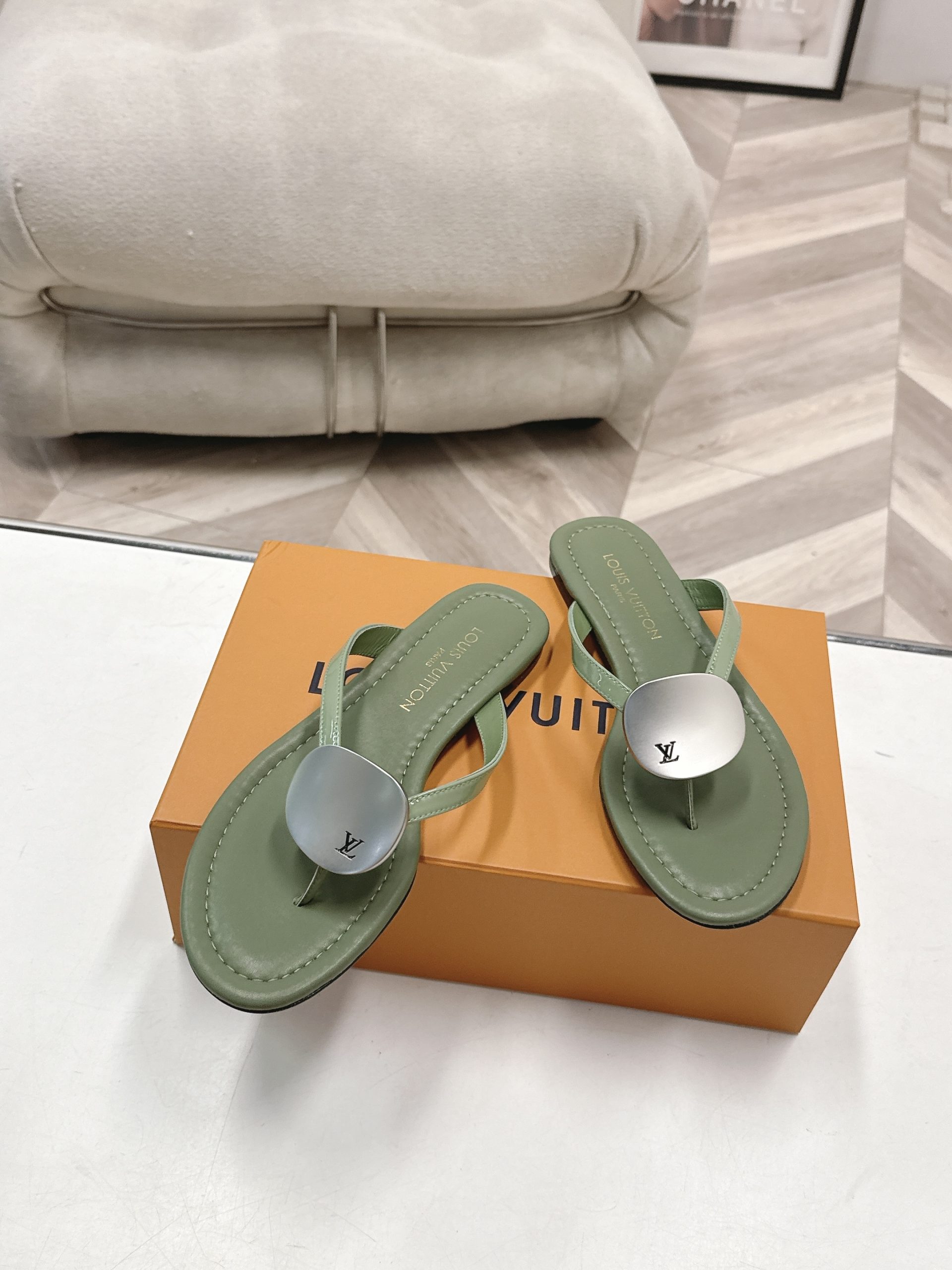 LOUIS VUITTON Sandals in Premium Leather with Molded Rubber Outsole