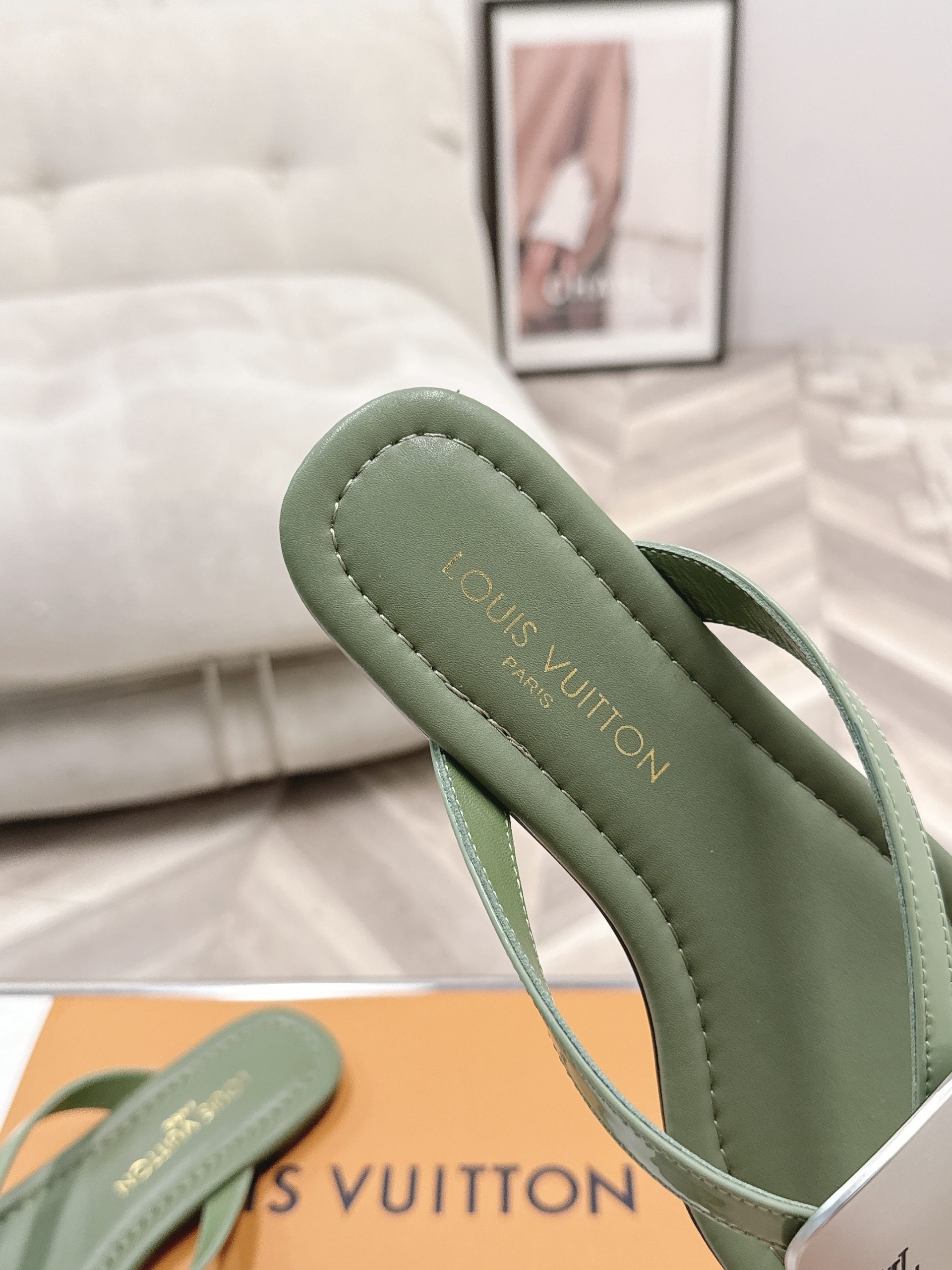 LOUIS VUITTON Sandals in Premium Leather with Molded Rubber Outsole