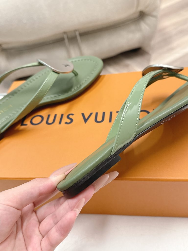 LOUIS VUITTON Sandals in Premium Leather with Molded Rubber Outsole